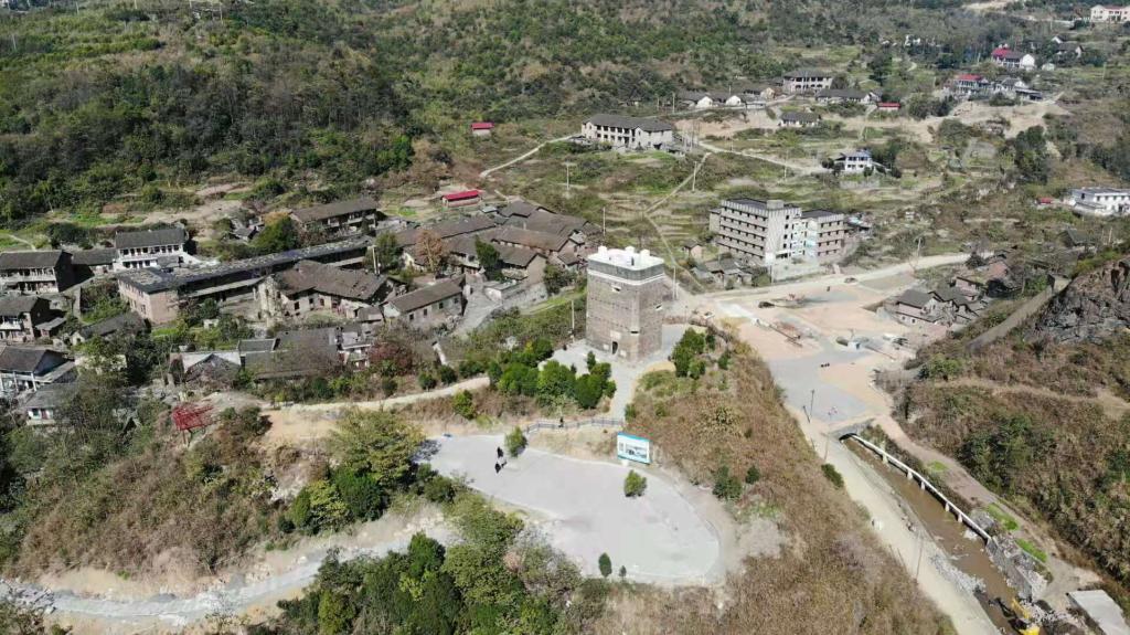 锡矿山居民区图