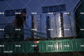 深夜装车发货，13米高栏直达